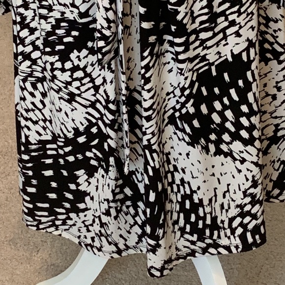 MICHAEL KORS Black and White Jersey Tie Front Dress Size 2 - Picture 4 of 10